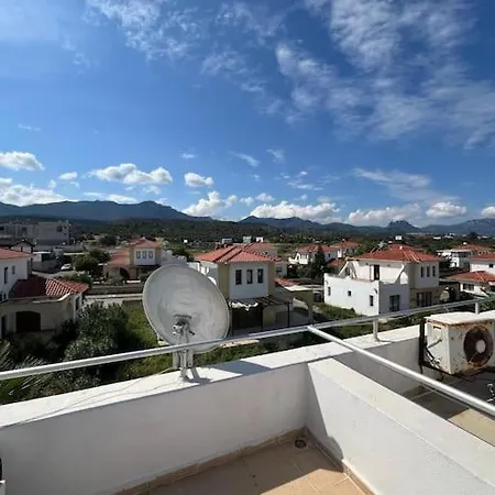 アパート 2-bed Penthouse In Esentepe! *