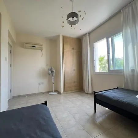 2-bed Penthouse In Esentepe! アパート
